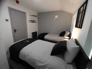 3 Schlafzimmer, Bügeleisen/Bügelbrett, WLAN