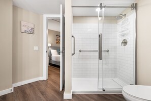 Shower, hair dryer, towels - Sandcastle Condominiums Unit 31315 (Port Aransas)