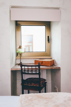 2 bedrooms, iron/ironing board, travel cot, free WiFi