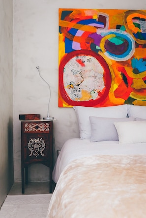 2 bedrooms, iron/ironing board, travel crib, free WiFi