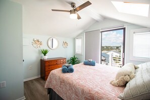 2 habitaciones, escritorio, cuna de viaje y wifi 