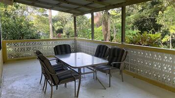 Deluxe Bungalow | Terrace/patio