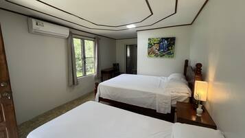 Family Triple Room | Blackout curtains, iron/ironing board, free WiFi, bed sheets