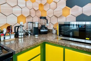 Fridge, microwave, oven, stovetop