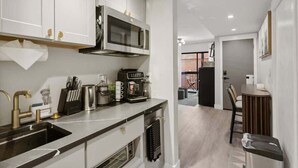 Unclassified image, 4 of 30, button - Ski-In Out Mountain Luxury Studio Sleeps 6 (Park City)