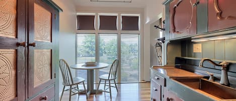 Tower Suite | Private kitchenette