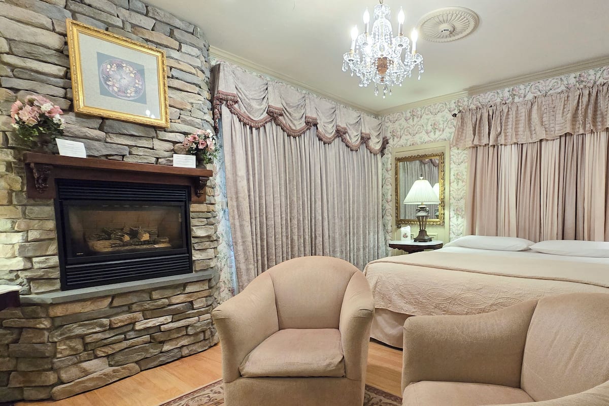 Valentine Suite | 1 bedroom, WiFi (free), individually decorated, individually furnished