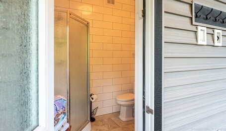 Stay549 - Image 10