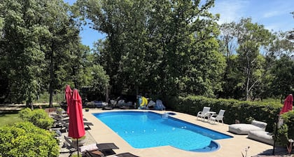 Stay549 - Adults Only Bed and Breakfast