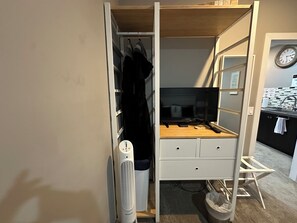 Premium bedding, pillowtop beds, iron/ironing board, free WiFi