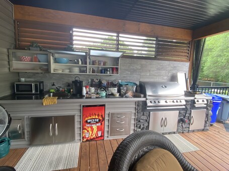 Stay549 - Image 9