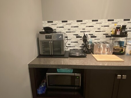 Stay549 - Image 25