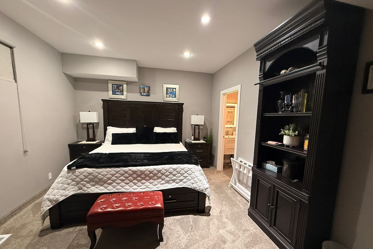 Luxury Room | Premium bedding, pillow-top beds, individually decorated