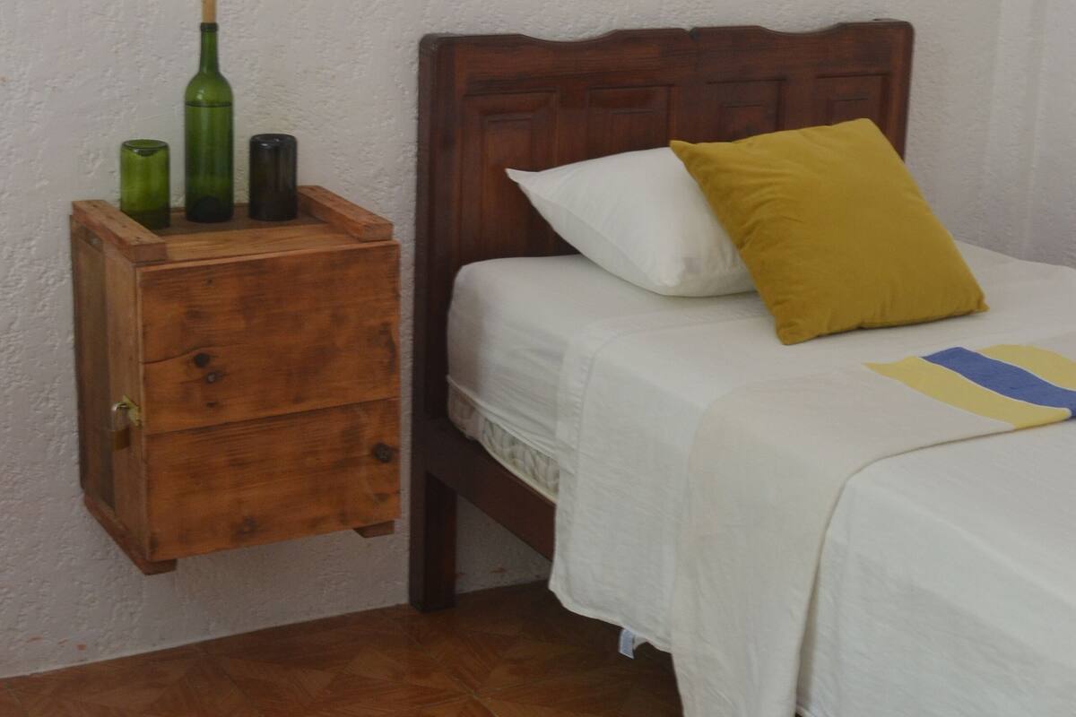 Desk, free WiFi, bed sheets