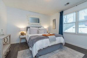 3 bedrooms, iron/ironing board, free WiFi