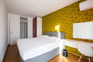 Deluxe-Apartment | Zimmersafe, Verdunkelungsvorhänge, schallisolierte Zimmer