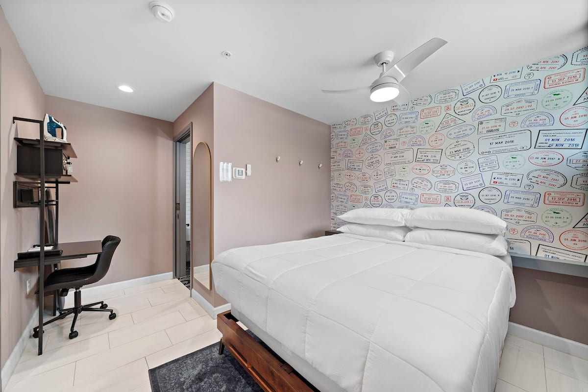 In-room safe, individually decorated, individually furnished, desk