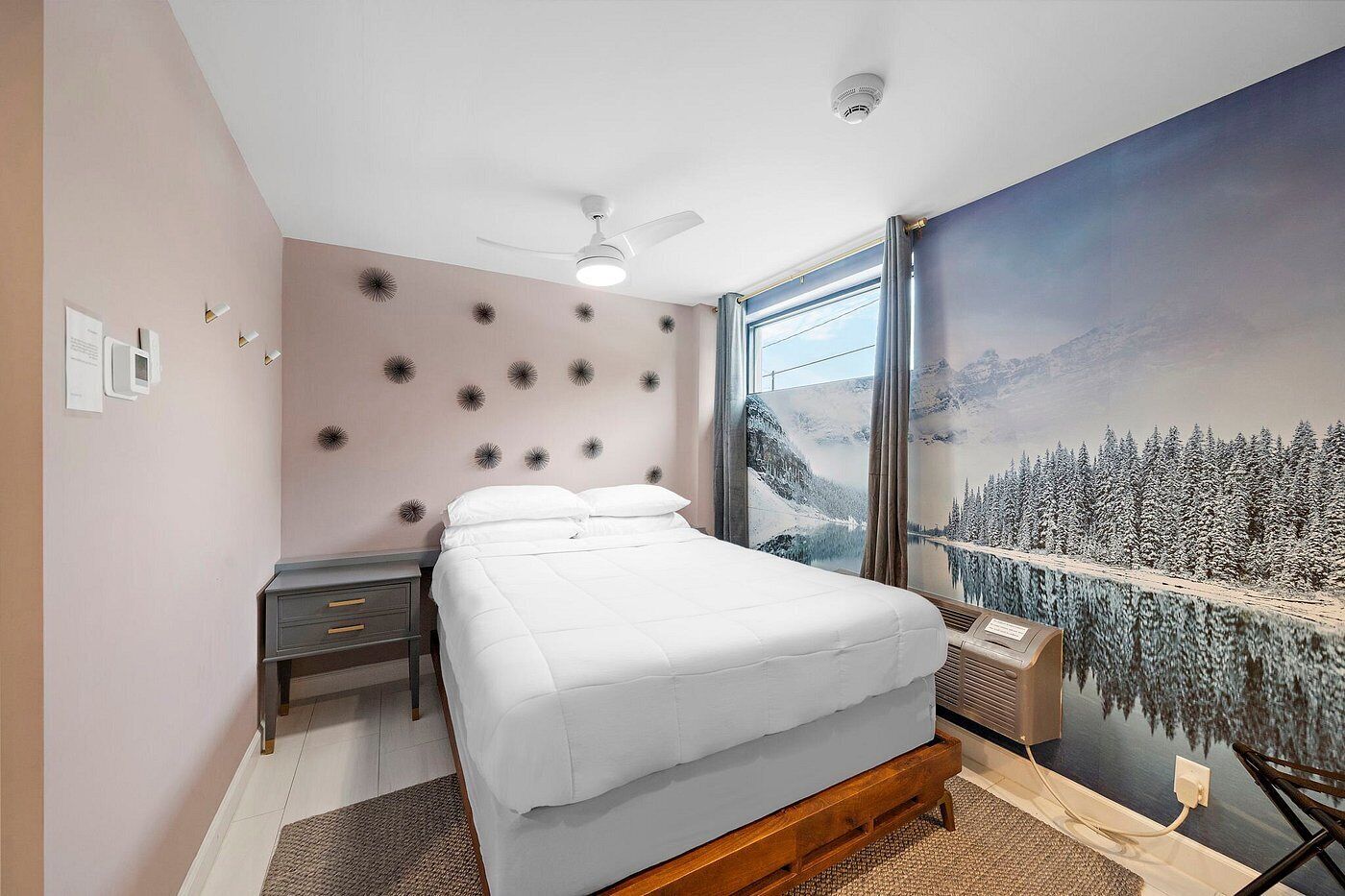 Double Room, 1 Queen Bed with Sofa bed | In-room safe, individually decorated, individually furnished, desk