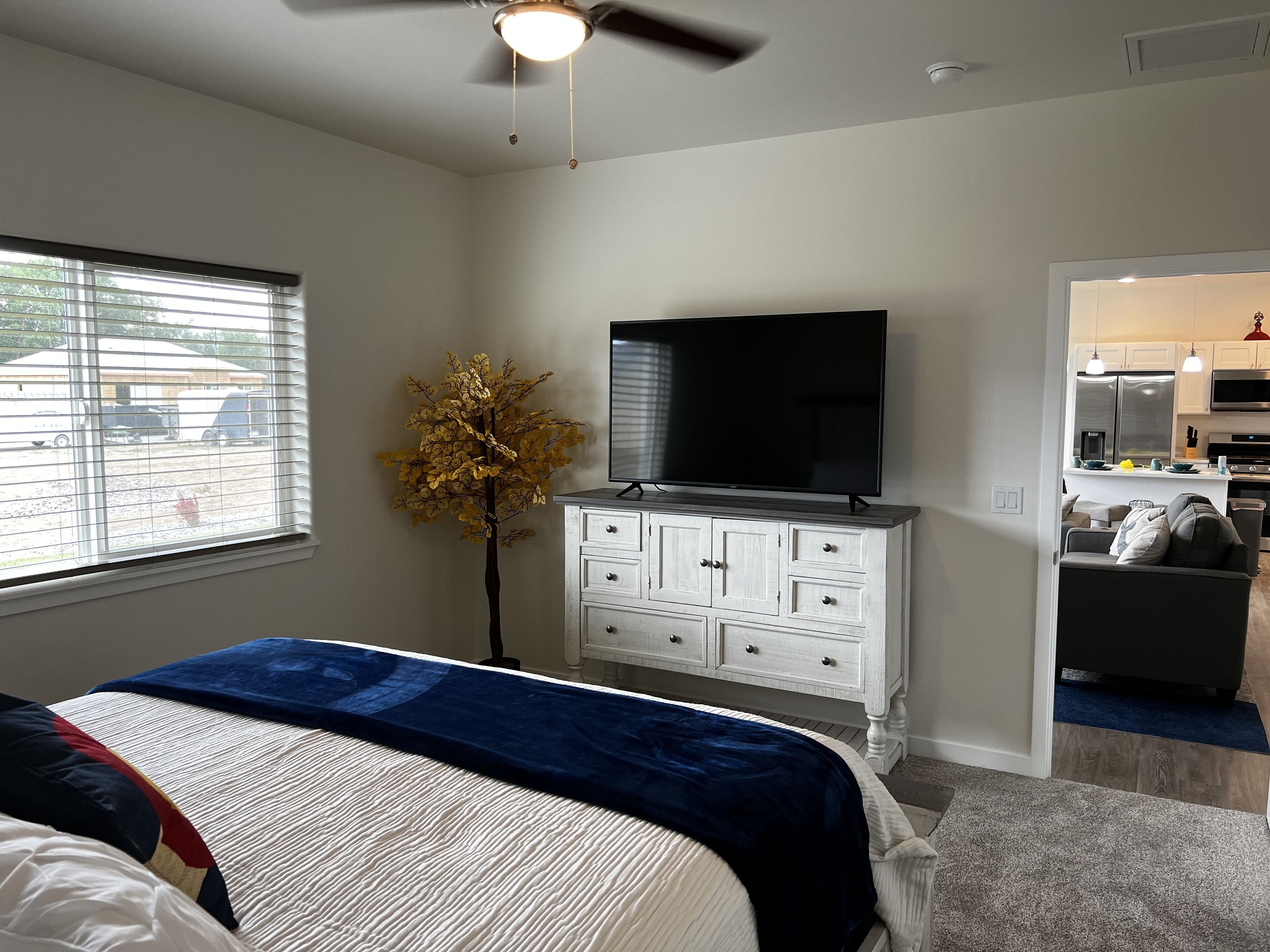 3 bedrooms, iron/ironing board, travel crib, free WiFi