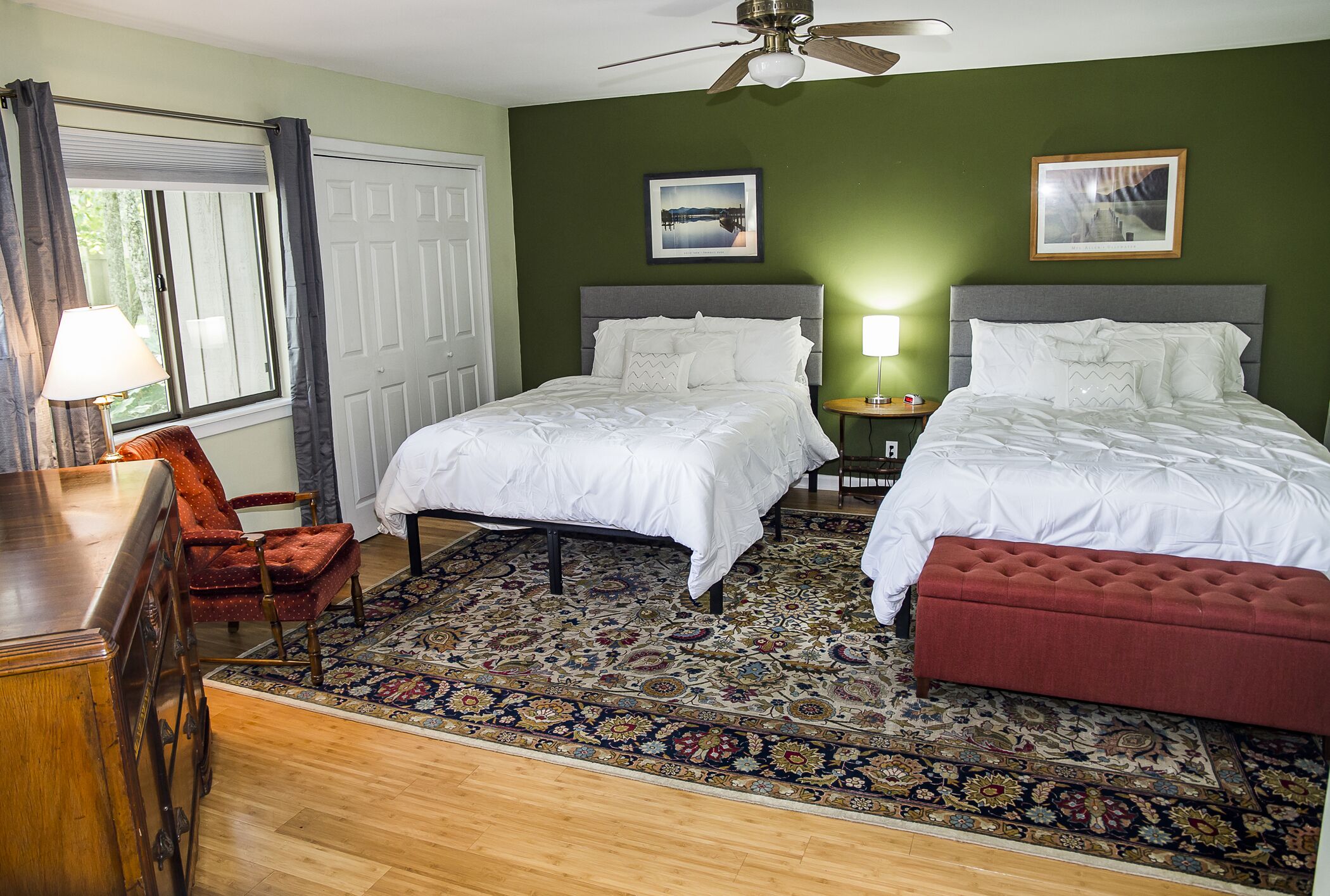 3 soverom, skrivebord for bærbar PC, strykejern/-brett og wi-fi