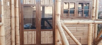 Rustic bungalow a few meters from the beach