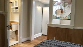 1 chambre, bureau, fer et planche à repasser, Wi-Fi