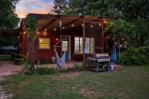 RoosterHouse Countryside Pecan Farm 6ac SanMarcos