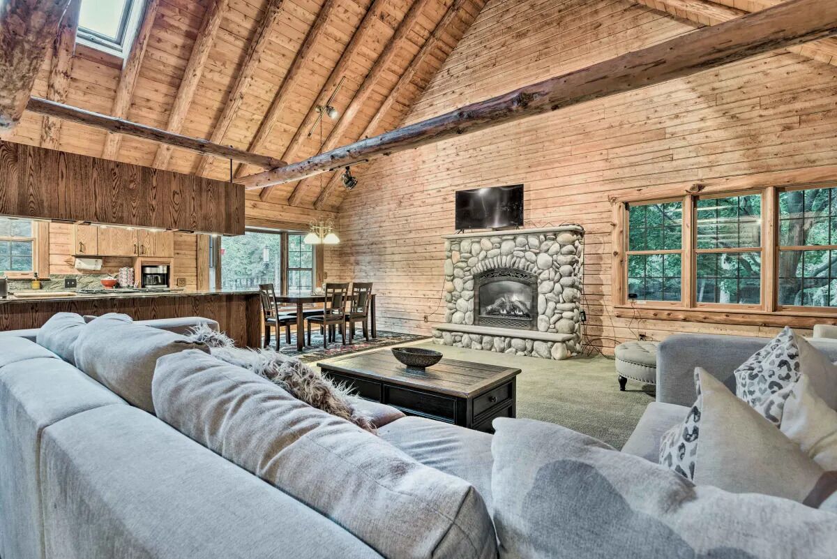 Smart-TV, peis, videospill og DVD-spiller