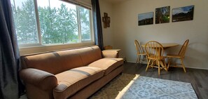 Smart TV - Double House: Combined Up-Down Units by airport & lakes! (Anchorage)