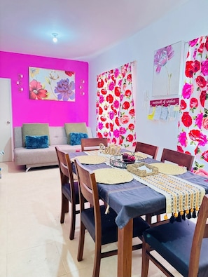 Dining - gorgeous three-bedroom apartment with close proximity to world class attractions (Playa Del Carmen)