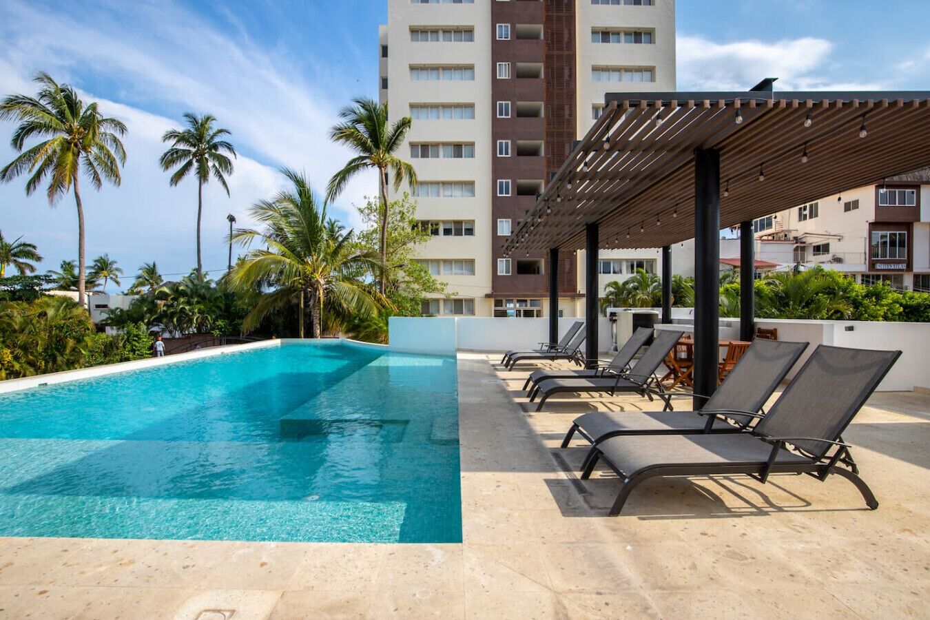 Piscine extérieure, piscine chauffée