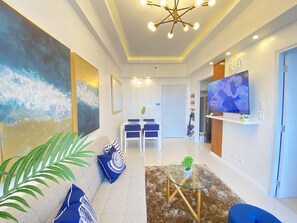 Smart TV - SEAVIEW CONDO (Lapu-Lapu City)