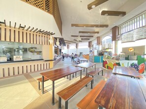 Dining - SEAVIEW CONDO (Lapu-Lapu City)