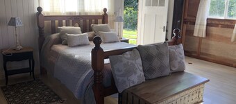 Country Lane Cottage