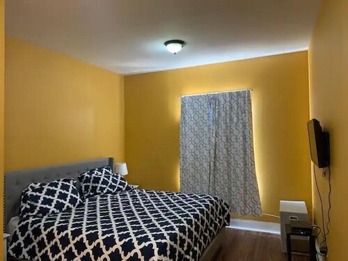 Large 3 BEDROOMS In Passaic Park