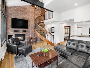 TV, fireplace - Vantage Point Condo 502 | 2BR + Loft in Lionshead Village (Vail)