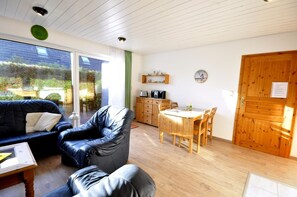 Fernseher, Stereoanlage