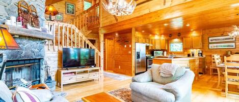 Pejs, dvd-afspiller, computerskærme