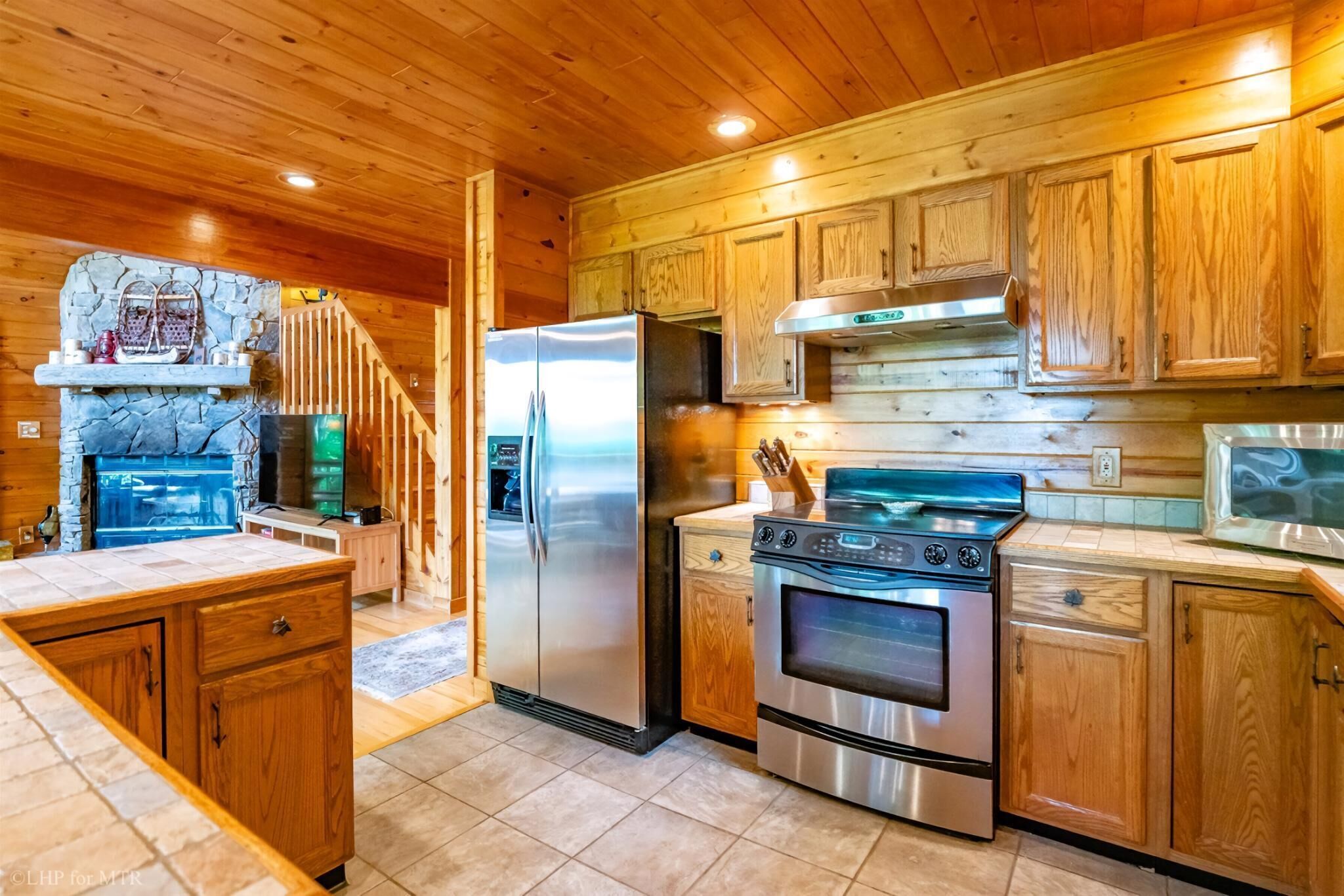 Réfrigérateur, four, plaque de cuisson, lave-vaisselle