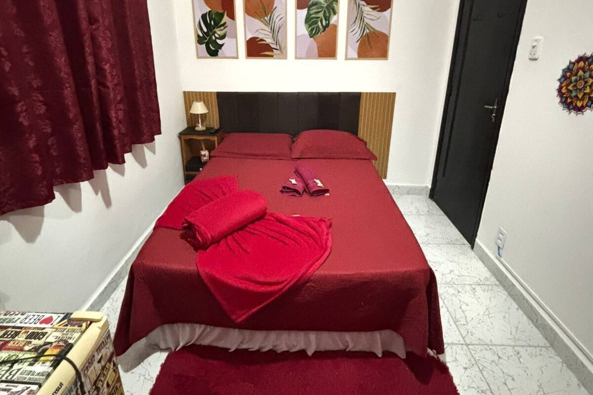 Habitación doble tradicional, 1 cama matrimonial, aire acondicionado | Muebles diferentes