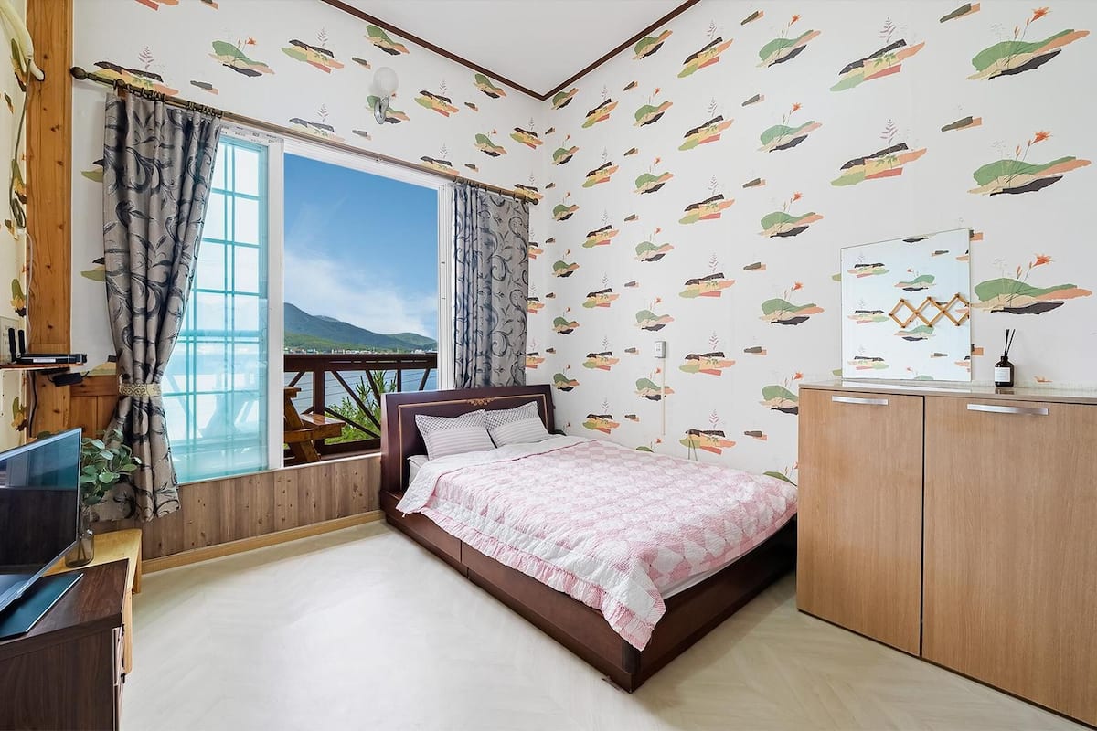 Basic Room, 1 Bedroom (204(Oceanview)) | 1 bedroom, free WiFi