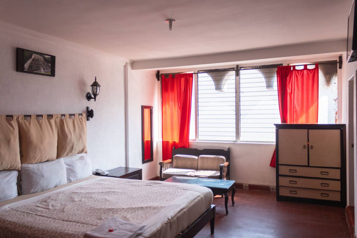 Family Room | WiFi (free), bed sheets