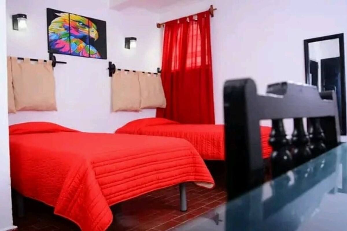 WiFi (free), bed sheets