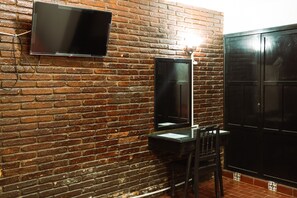 Superior Single Room | Free WiFi, bed sheets - Hotel del Rey (Tuxtla Gutierrez)