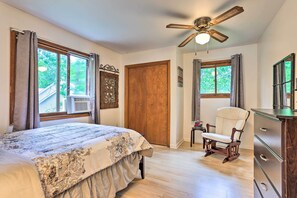 3 Schlafzimmer, Schreibtisch, Bügeleisen/Bügelbrett, Internetzugang