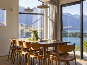 Dining - Fernlea by MajorDomo - Hot Tub & Outdoor Fireplace (Queenstown)