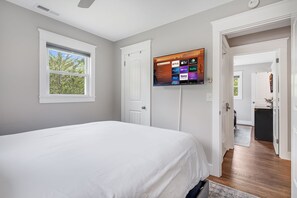 4 chambres, fer et planche à repasser, Wi-Fi gratuit, draps fournis
