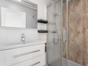Towels - Lovely apartment in villa for 4 people with WIFI, TV and patio (Wemeldinge)