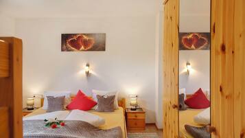 2 quartos, ferros/tábuas de passar roupa, Wi-Fi de cortesia