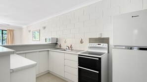 Fridge, microwave, stovetop, toaster